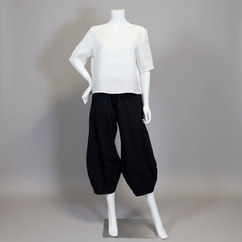 Shop women's clothes and wearable art at Victoria Susan in Camden, SC. 