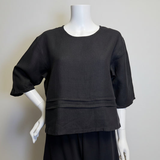 Shop women's clothes and wearable art at Victoria Susan in Camden, SC.