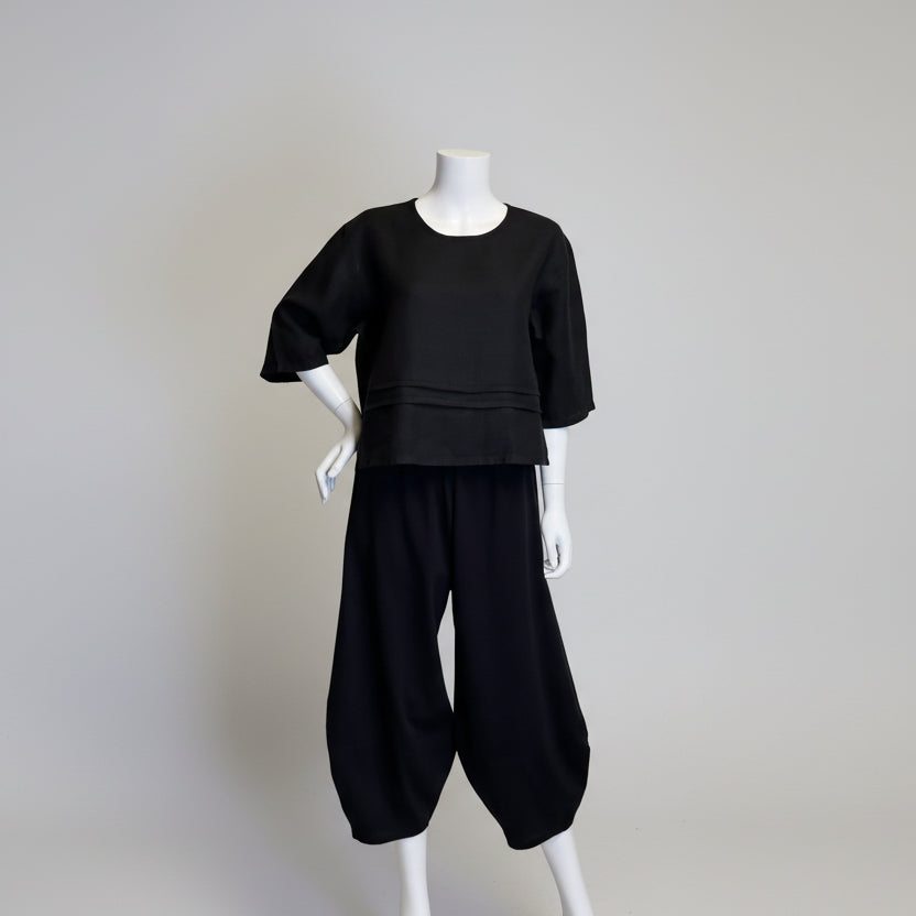 Shop women's clothes and wearable art at Victoria Susan in Camden, SC.