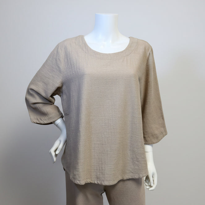 Shop women's clothing and wearable art at Victoria Susan in Camden, SC.