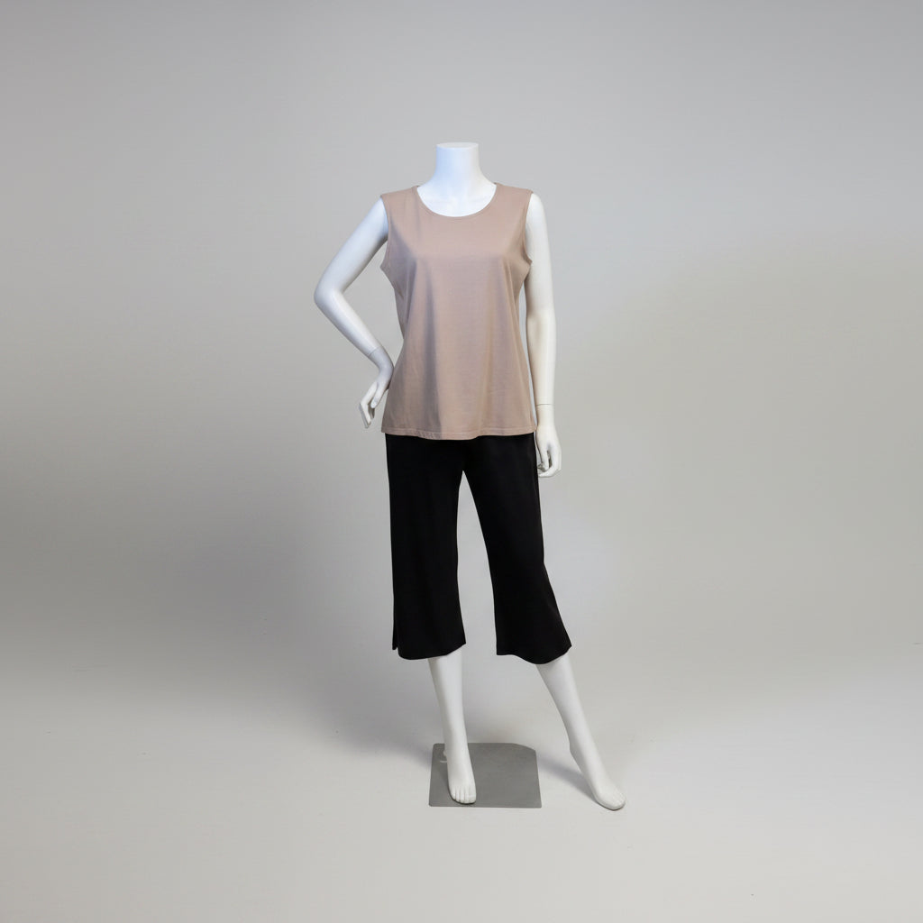 Shop women's clothing and wearable art at Victoria Susan in Camden, SC.