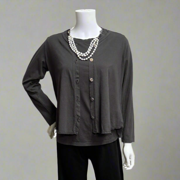 Victoria Susan Wearable Art is a ladies clothing boutique in Downtown Camden, SC.