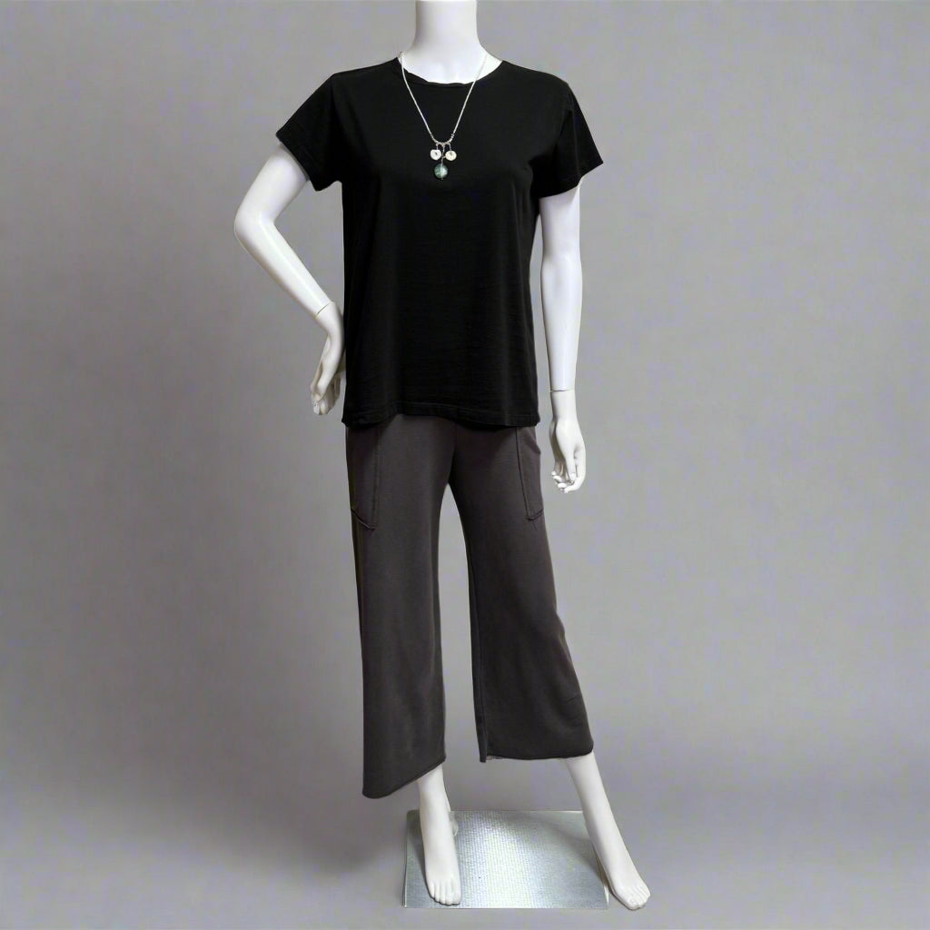 Shop Women's clothing and wearable art at Victoria Susan in Camden, SC.