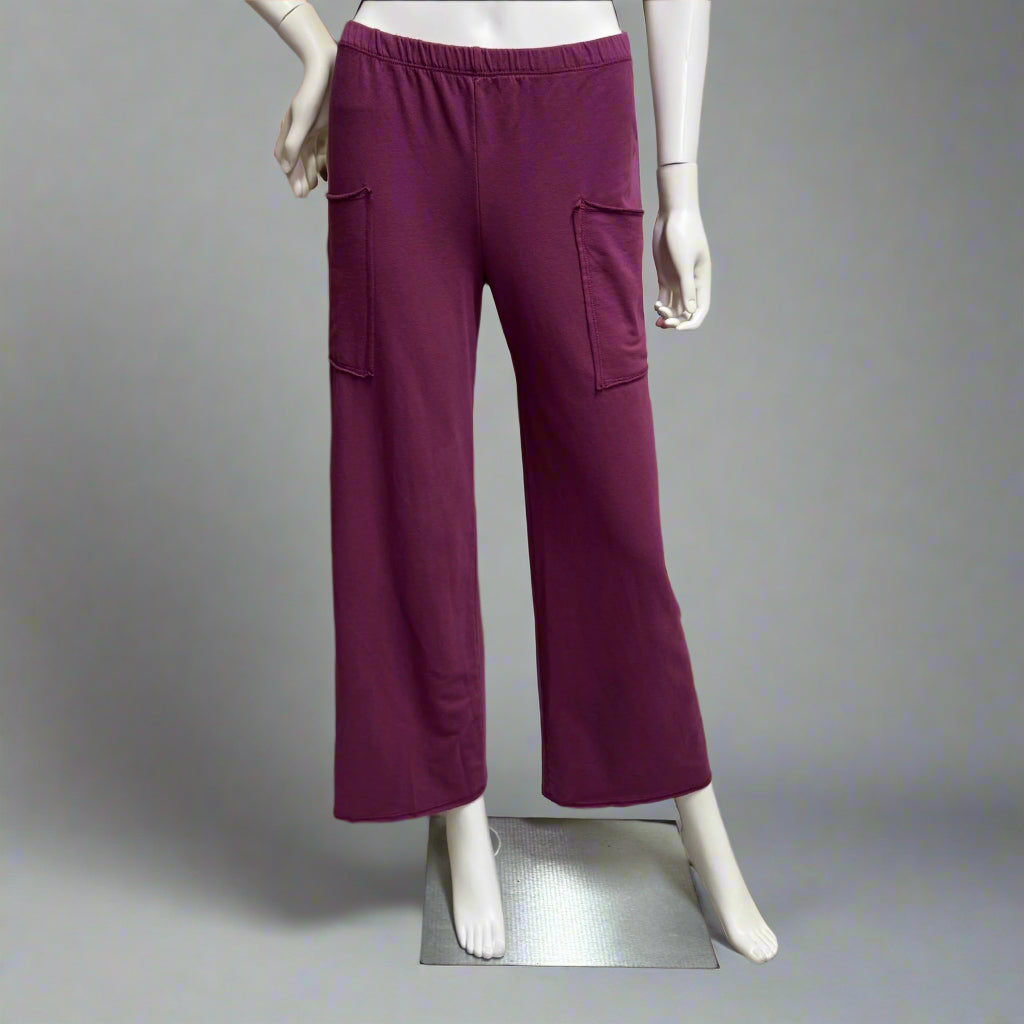 Victoria Susan Wearable Art is a ladies clothing boutique in Downtown Camden, SC.