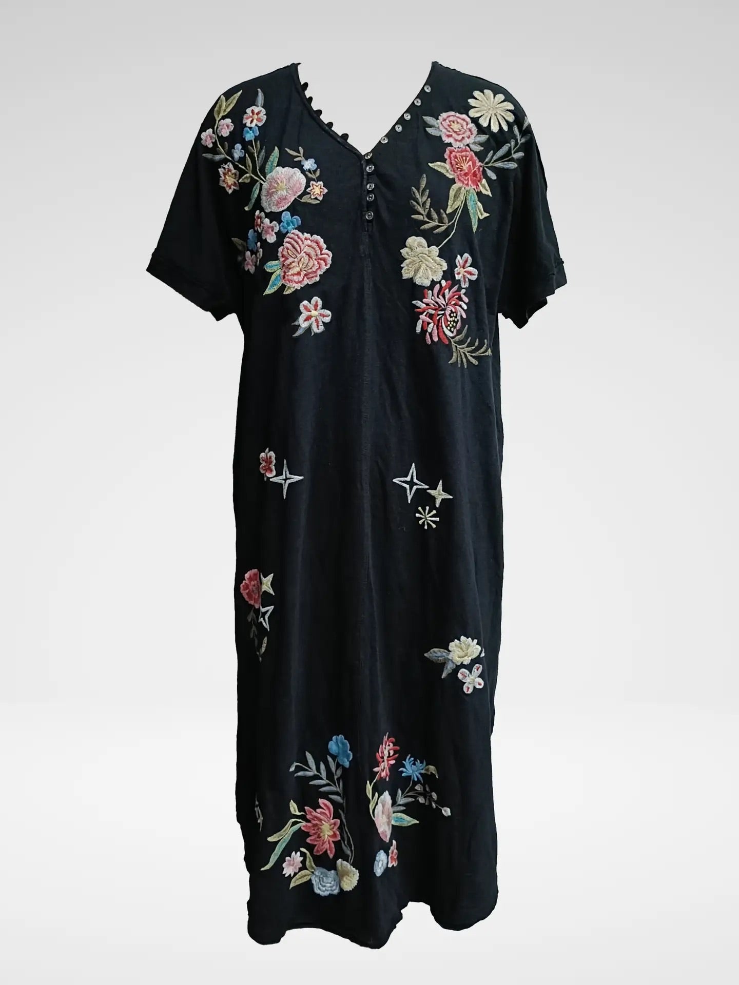 Shop women's clothing and wearable art at Victoria Susan in Camden, SC.