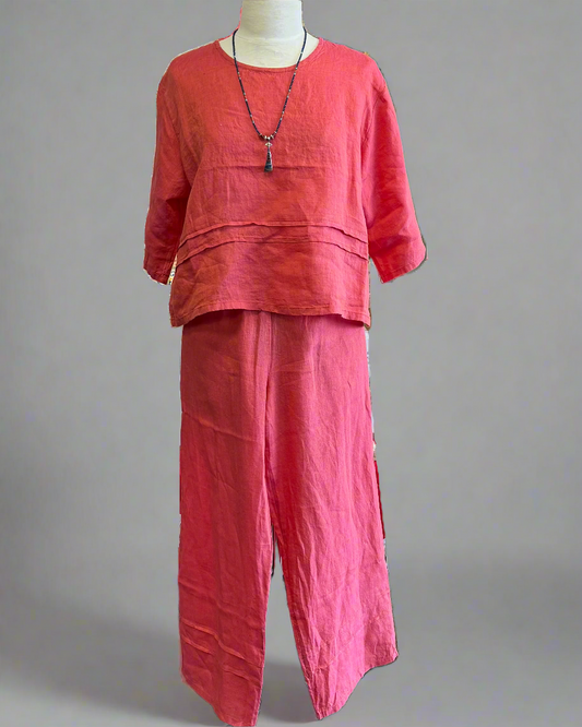 Shop women's clothes and wearable art at Victoria Susan in Camden, SC. &nbsp;