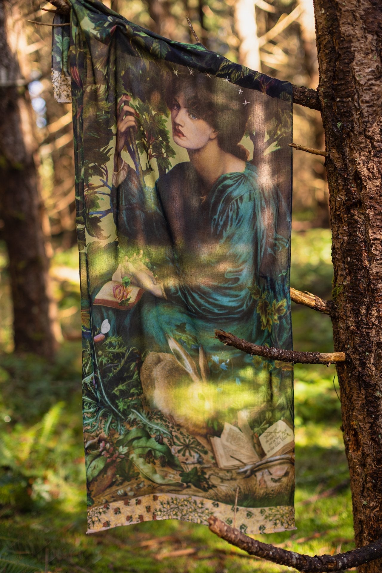 Shop women's clothing and wearable art in Victoria Susan in Camden, SC.&nbsp;
