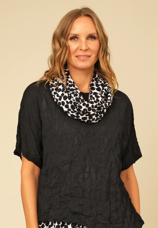 Scarf in Crinkle Mesh by Chalet et Ceci
