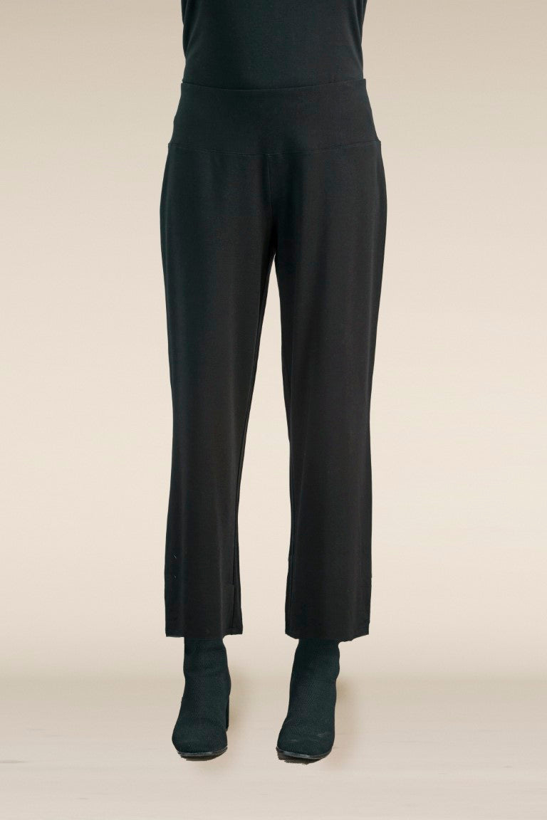 Shop women's clothing and wearable art at Victoria Susan in Camden, SC.